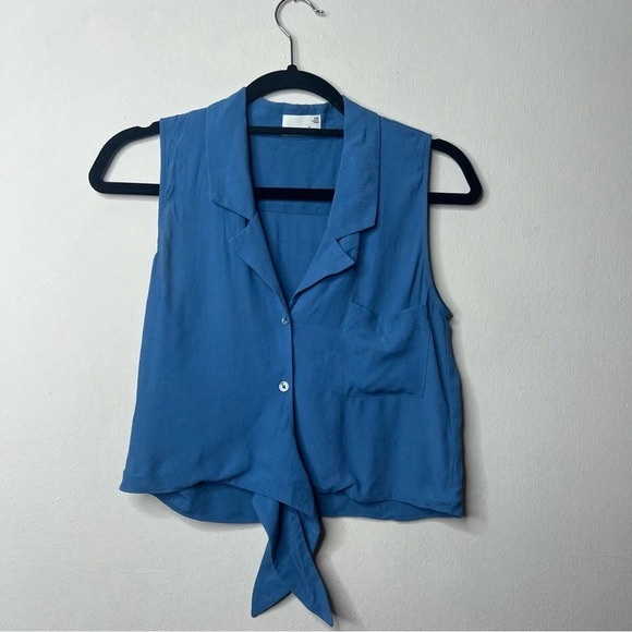 Aritzia Tops - Aritzia Wilfred Collared Button Down Tank Top